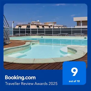 Aparthotel Club House